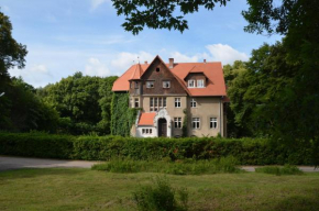 Pałac Myśliwski Orle Solutions in Miroslawiec